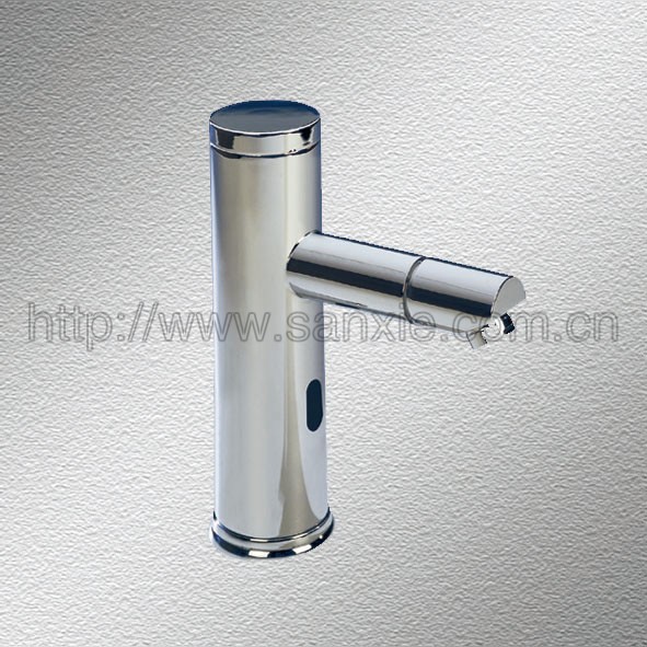 感应水龙头
